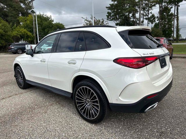 2023 Mercedes-Benz GLC 300