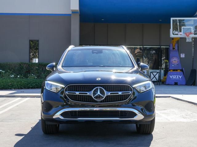 2023 Mercedes-Benz GLC 300