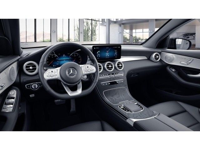 2023 Mercedes-Benz GLC 300