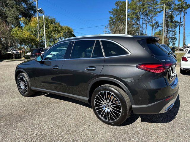 2023 Mercedes-Benz GLC 300