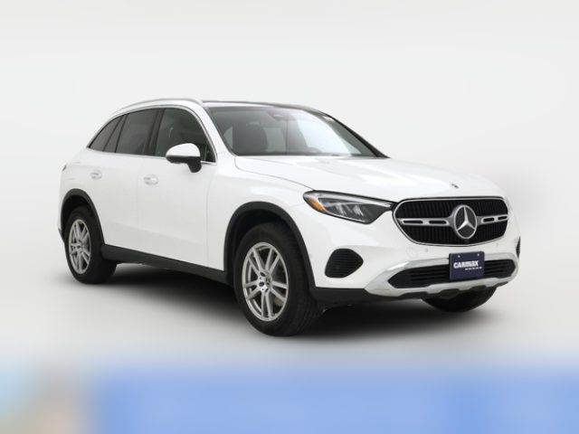 2023 Mercedes-Benz GLC 300