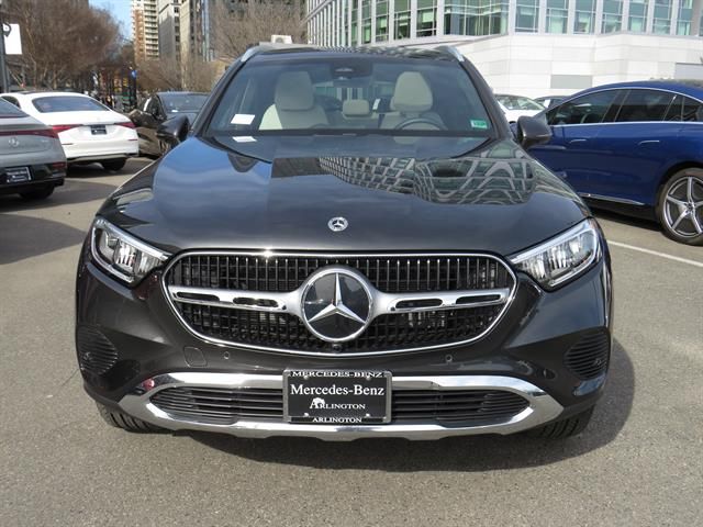 2023 Mercedes-Benz GLC 300