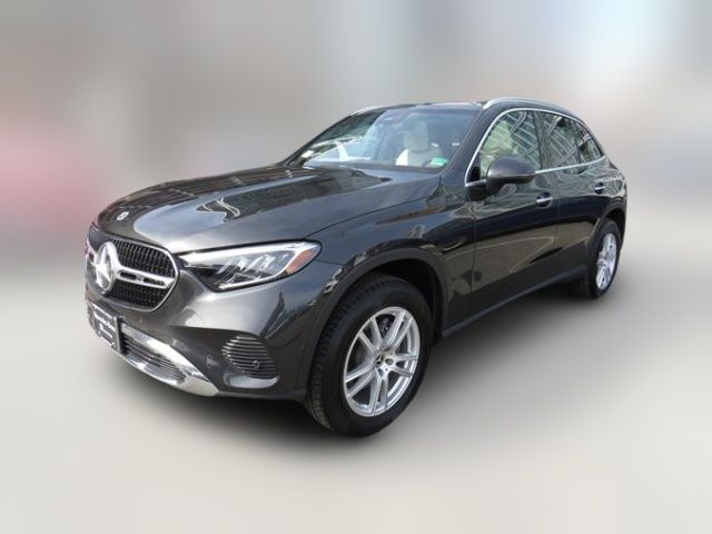 2023 Mercedes-Benz GLC 300