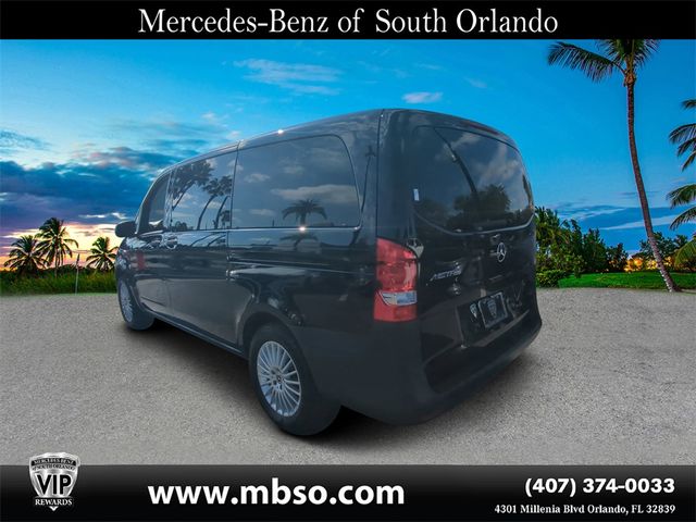 2023 Mercedes-Benz Metris Base