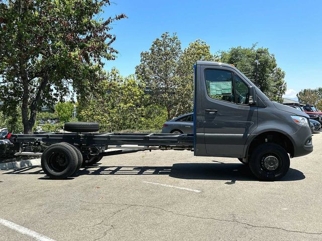 2023 Mercedes-Benz Sprinter Chassis