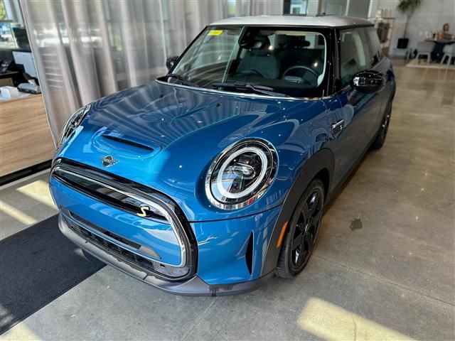 2023 MINI Cooper Hardtop SE