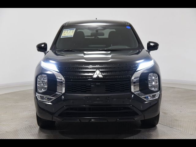 2023 Mitsubishi Outlander SE Black Edition
