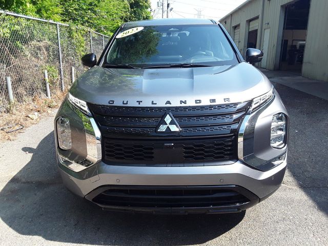 2023 Mitsubishi Outlander 