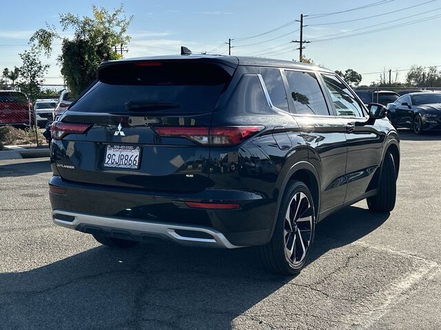 2023 Mitsubishi Outlander SE