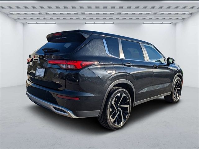 2023 Mitsubishi Outlander 