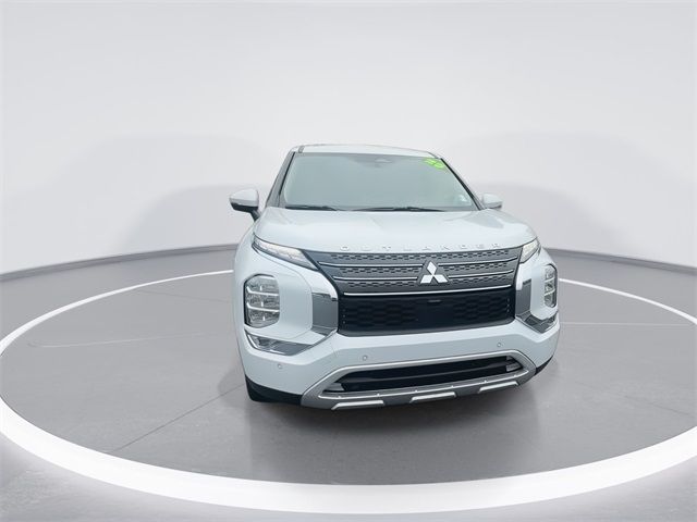 2023 Mitsubishi Outlander 