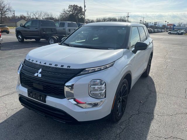 2023 Mitsubishi Outlander 