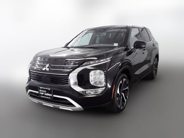 2023 Mitsubishi Outlander 