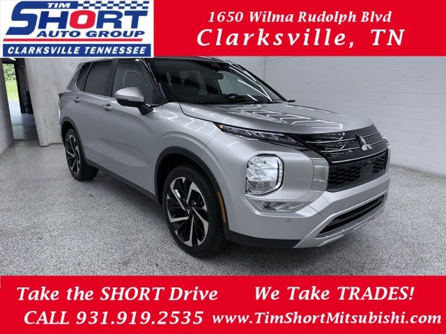 2023 Mitsubishi Outlander SE