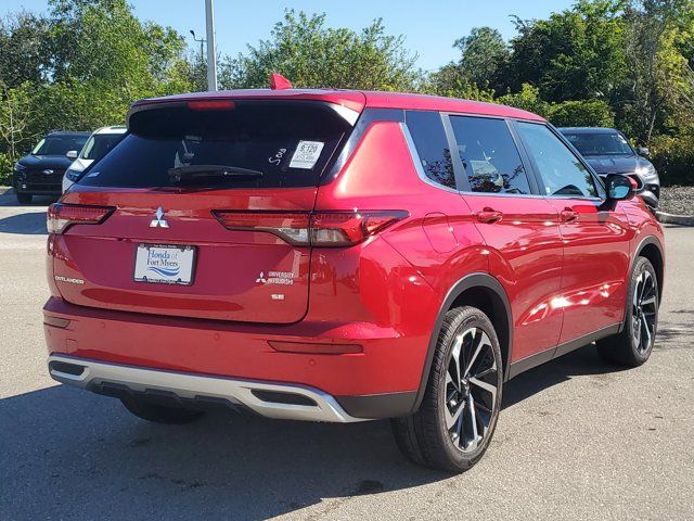 2023 Mitsubishi Outlander SE