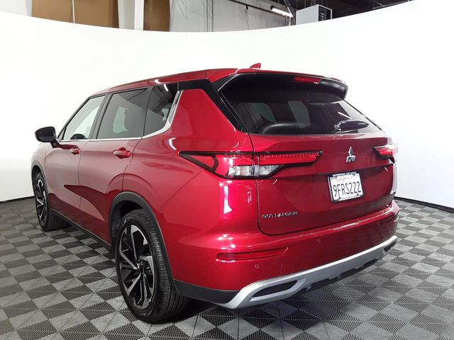 2023 Mitsubishi Outlander 