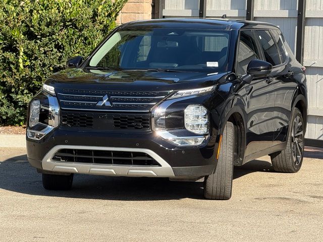 2023 Mitsubishi Outlander 