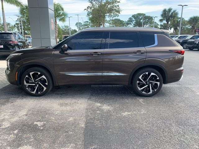 2023 Mitsubishi Outlander SEL