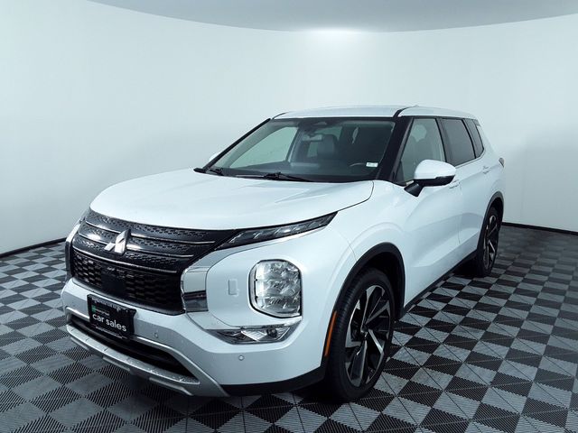 2023 Mitsubishi Outlander 