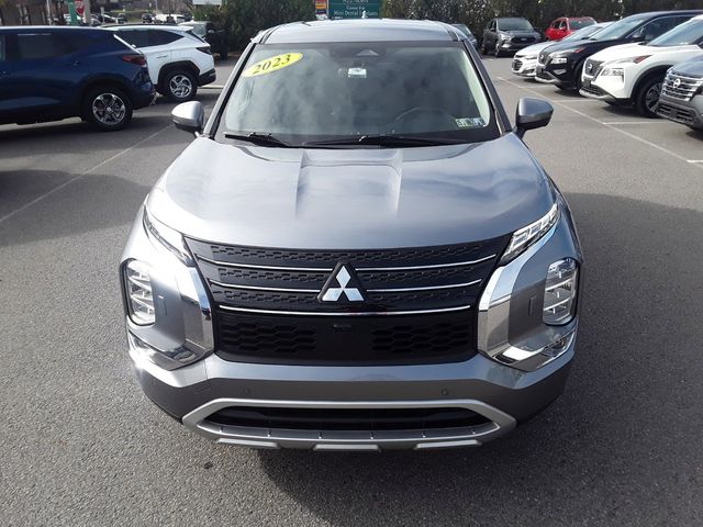 2023 Mitsubishi Outlander 