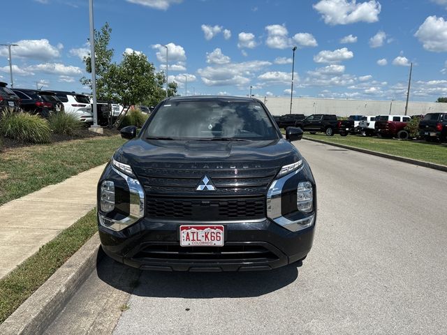 2023 Mitsubishi Outlander SE Black Edition