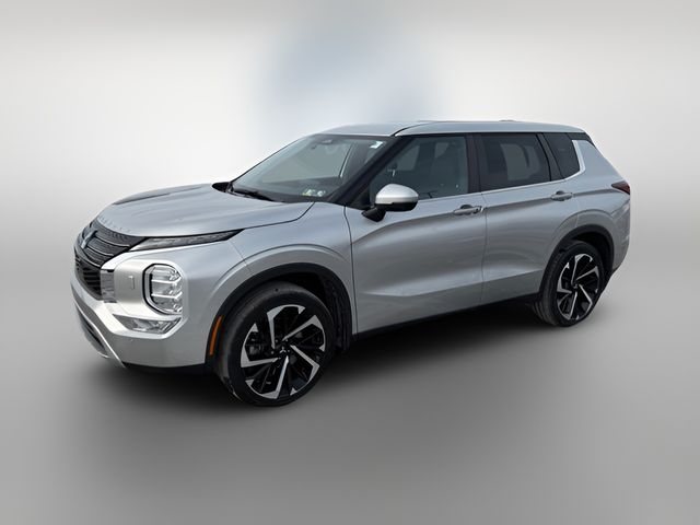 2023 Mitsubishi Outlander SE