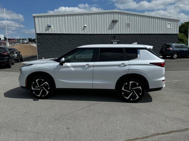 2023 Mitsubishi Outlander 