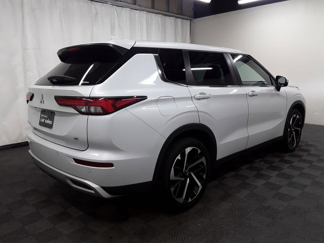 2023 Mitsubishi Outlander 