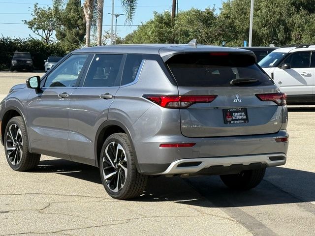 2023 Mitsubishi Outlander 