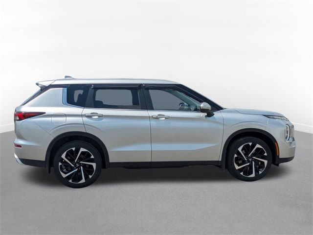 2023 Mitsubishi Outlander 