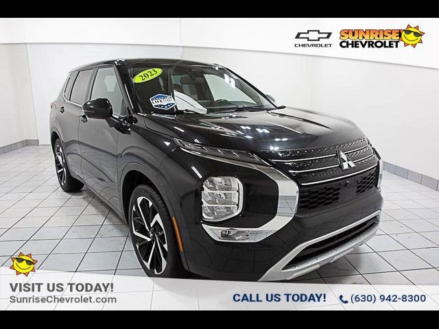 2023 Mitsubishi Outlander SE