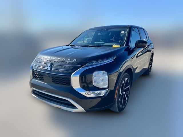 2023 Mitsubishi Outlander SE