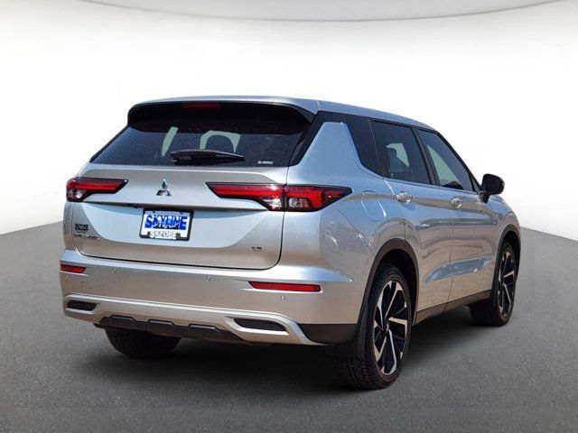 2023 Mitsubishi Outlander SE