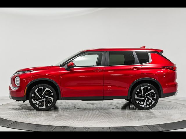 2023 Mitsubishi Outlander SE