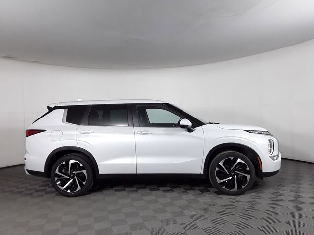 2023 Mitsubishi Outlander 