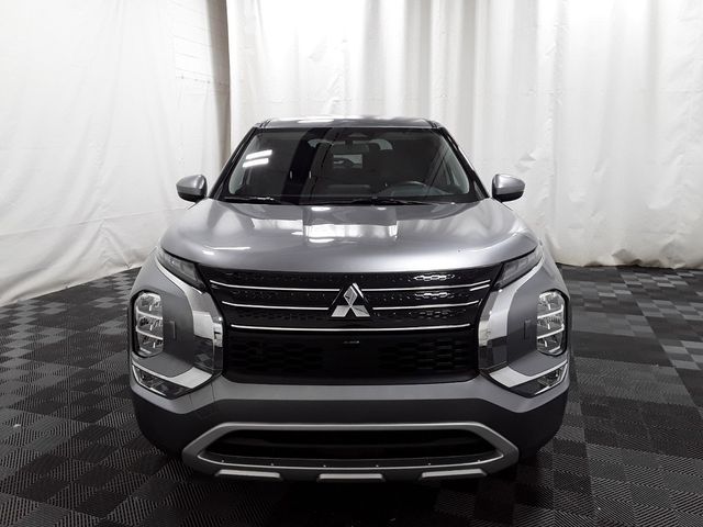 2023 Mitsubishi Outlander 