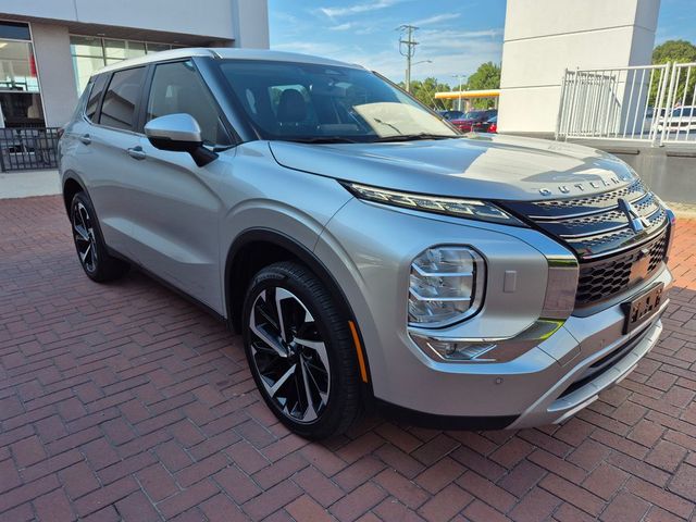 2023 Mitsubishi Outlander 