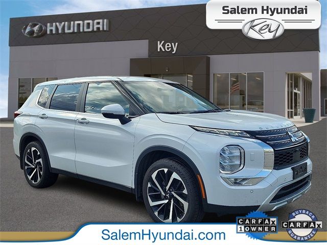 2023 Mitsubishi Outlander SE