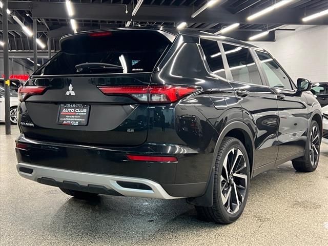 2023 Mitsubishi Outlander SE