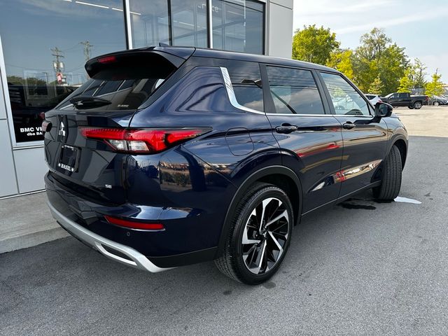 2023 Mitsubishi Outlander SE