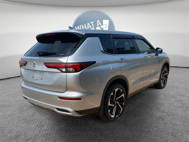 2023 Mitsubishi Outlander SE