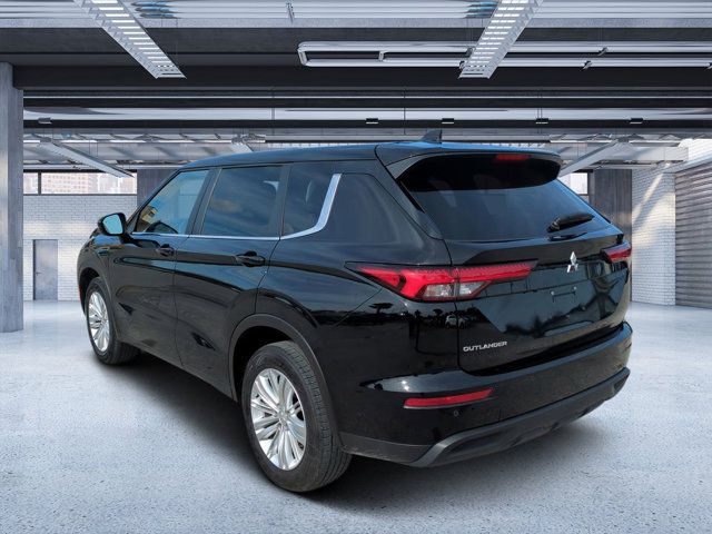 2023 Mitsubishi Outlander ES