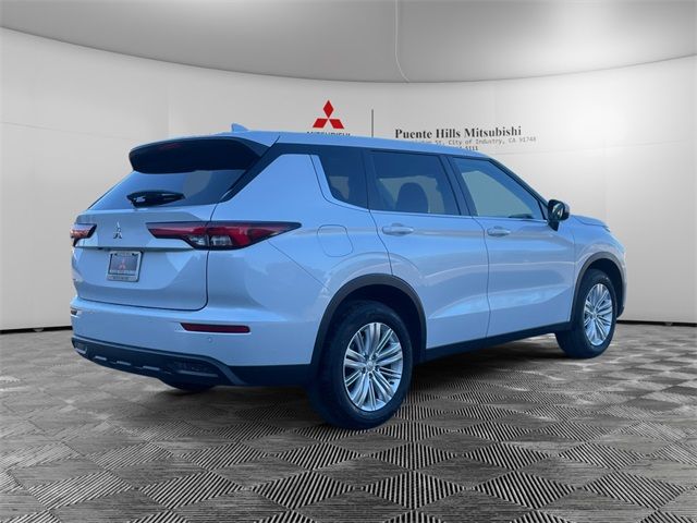 2023 Mitsubishi Outlander ES