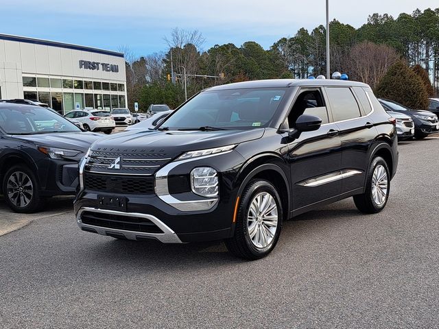 2023 Mitsubishi Outlander ES