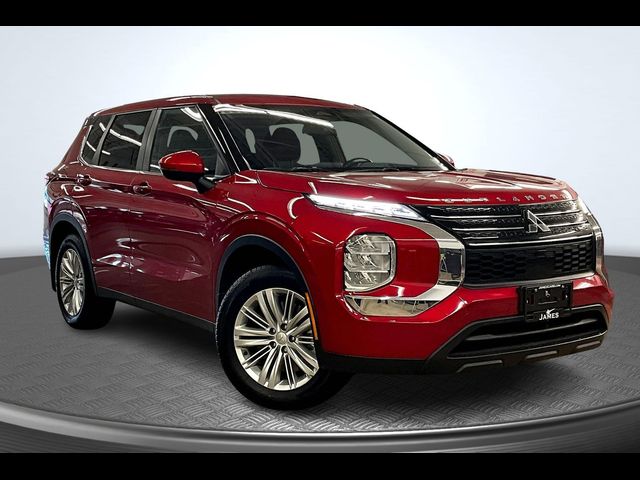 2023 Mitsubishi Outlander ES