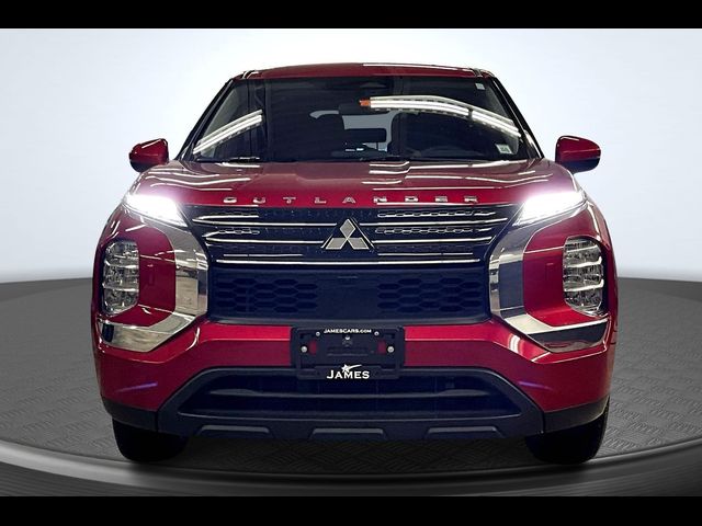 2023 Mitsubishi Outlander ES