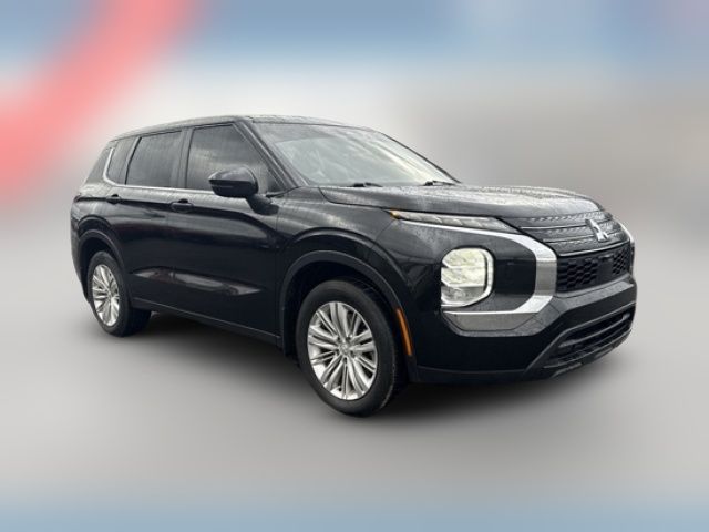 2023 Mitsubishi Outlander ES