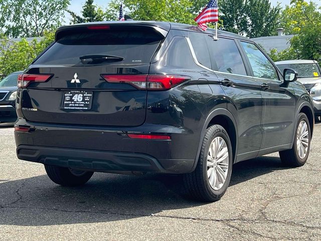 2023 Mitsubishi Outlander ES