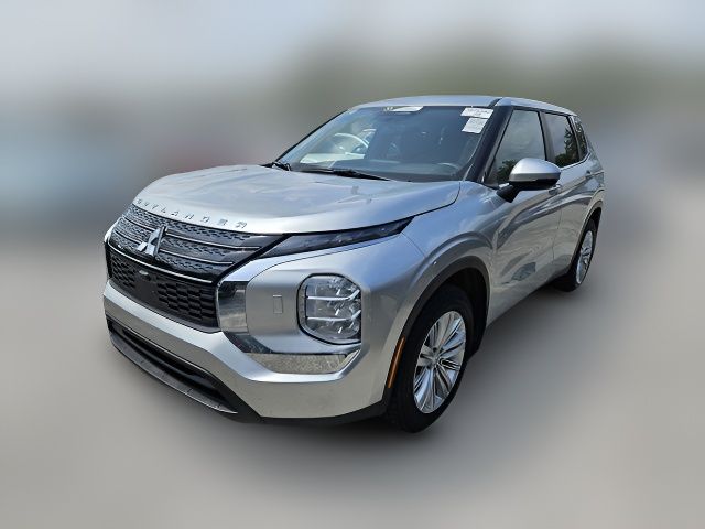 2023 Mitsubishi Outlander ES