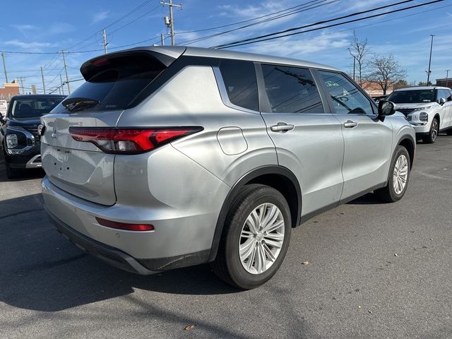 2023 Mitsubishi Outlander ES